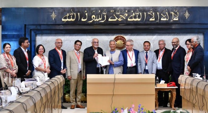 Committee submits White Paper on economy to Chief Adviser