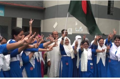 students cheer after result of Secondary School Certificate exam results were published on Thursday - Newsnext Photo